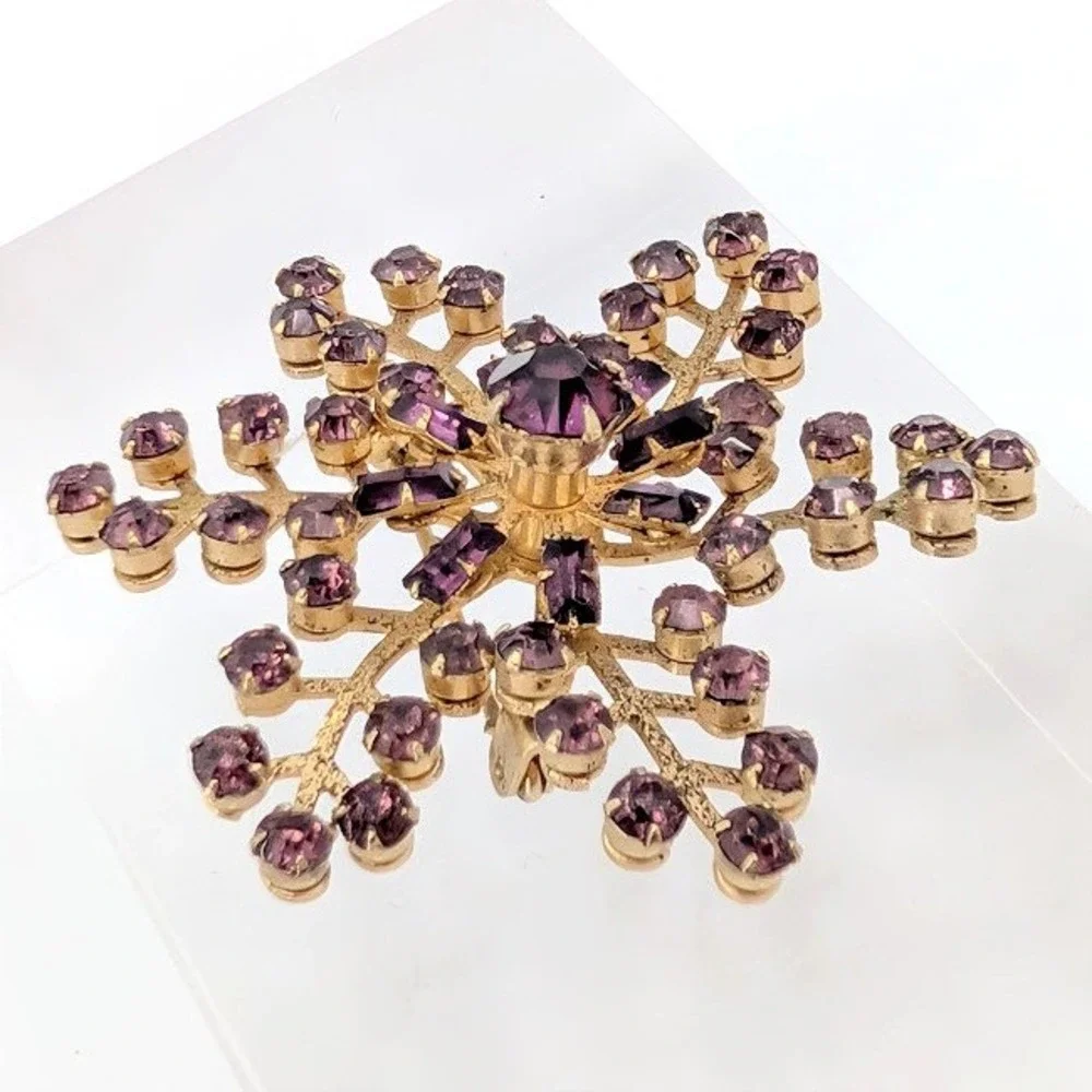VTG Coro Snowflake Starburst 3D Brooch Pin Purple Rhinestone Gold Tone MCM